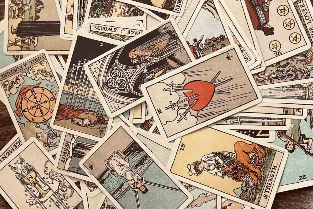 Tell Your Story with 3 Tarot Cards | Friedman